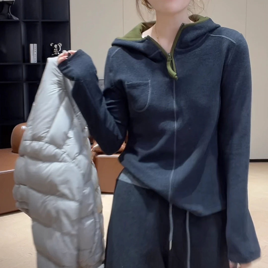 撞色拉链设计感连帽长袖卫衣女秋冬2025新款百搭休闲时尚显瘦上衣