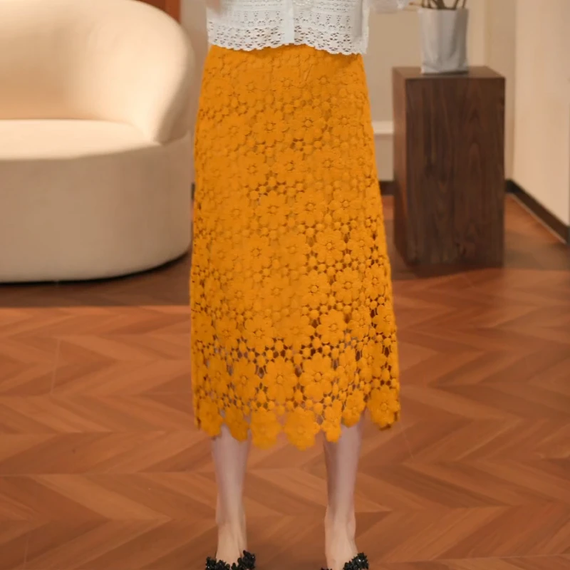 【新篇】25年早春流行欧若风轻奢高级感镂空小花半身裙女LK2501960