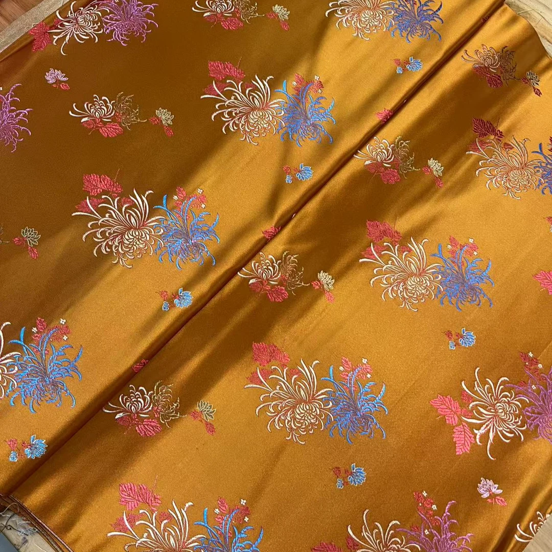 秋色 高密蒙古袍藏袍少数民族织锦缎布料马甲儿童礼服连衣裙抱枕