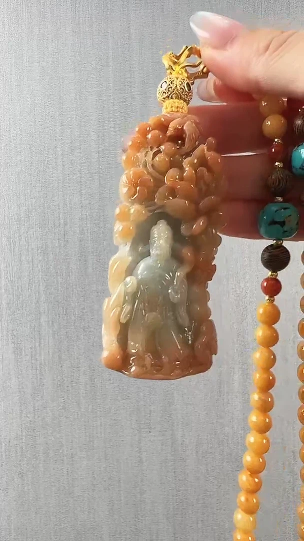 翡翠未镶嵌颈饰财神