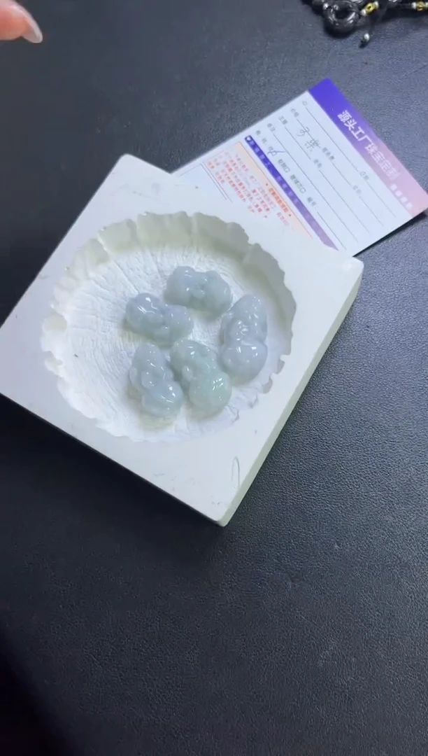 未镶嵌挂件翡翠貔貅/多样性发一件