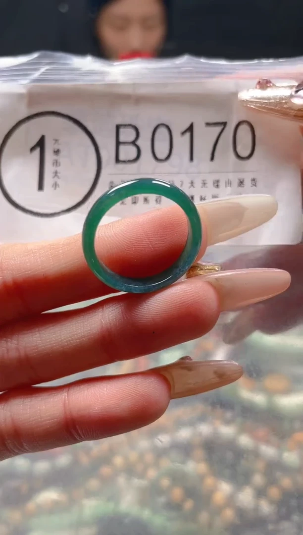 【闪购商品】翡翠颈饰未镶嵌18.7/B/翡翠A货一图一物