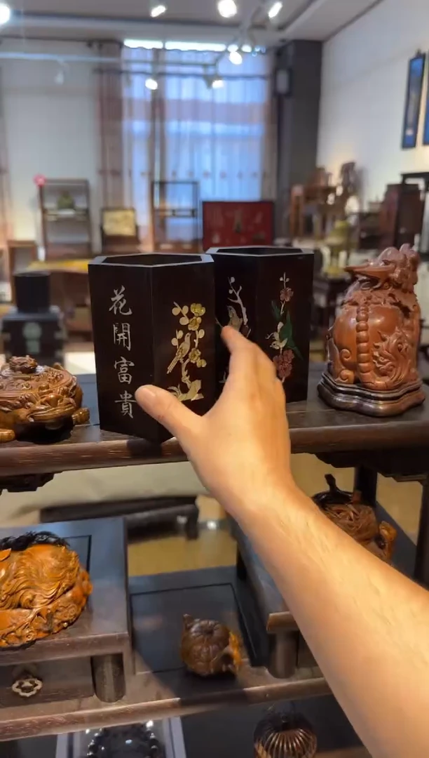 木六角笔筒 非洲紫檀