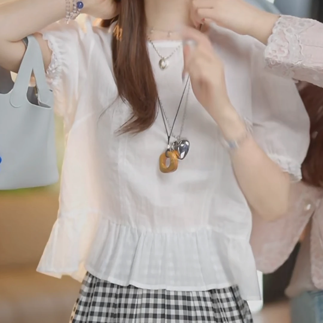 法式圆领蕾丝花边感棉布上衣女2025夏季新款休闲宽松绝美漂亮小衫