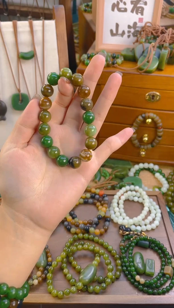 未镶嵌手链和田玉手串