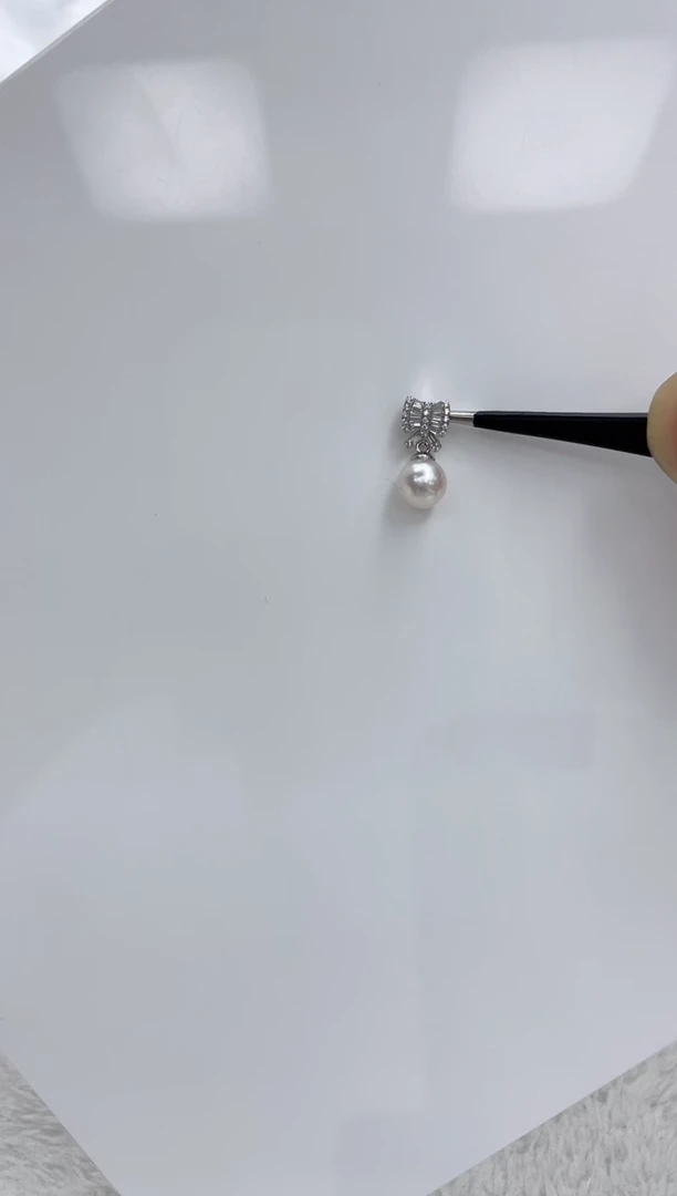 【闪购商品】海水珍珠吊坠(不含链)银S925镶嵌海水珍珠吊坠