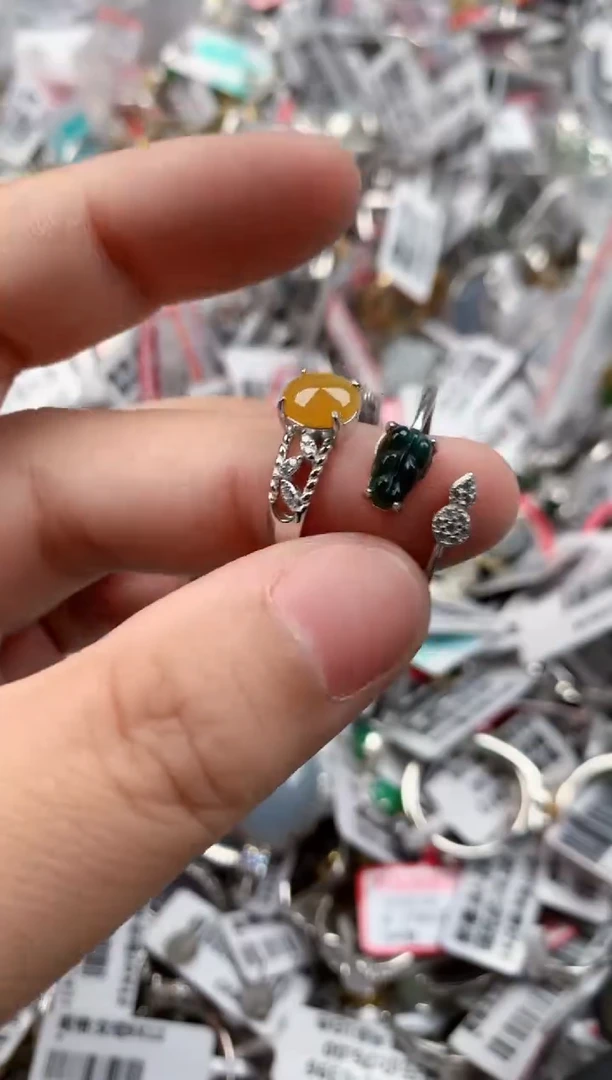 银S925镶嵌戒指翡翠666    9