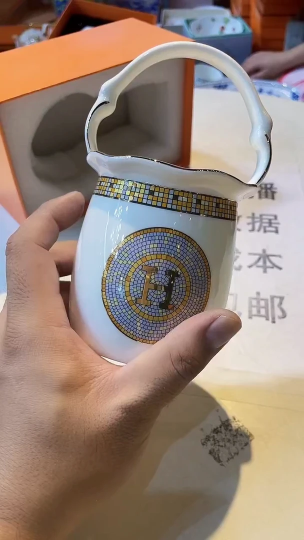 杯鸿辉家品牌瓷器，京东包邮！