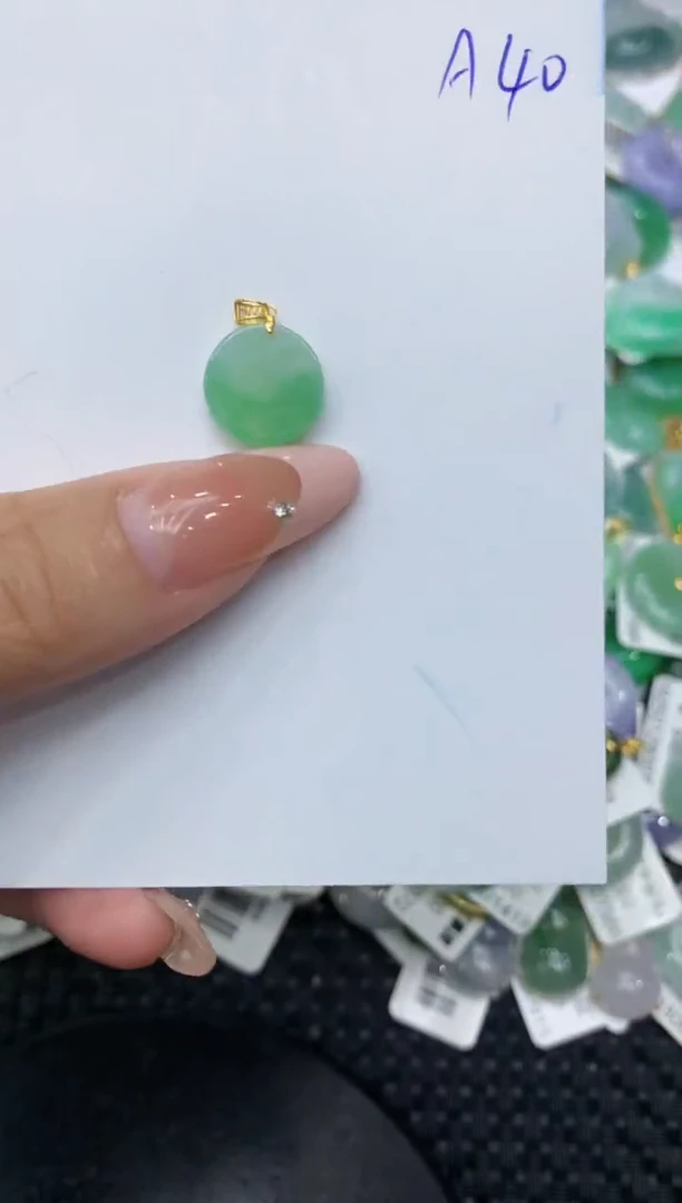 【闪购商品】翡翠颈饰18K金镶嵌111111111