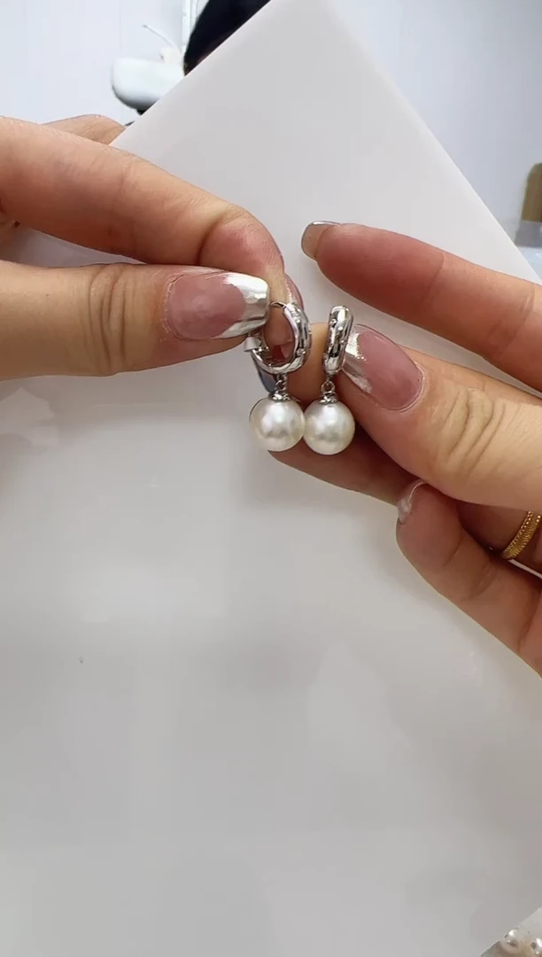 【闪购商品】淡水珍珠DA银S925镶嵌耳扣 V3116