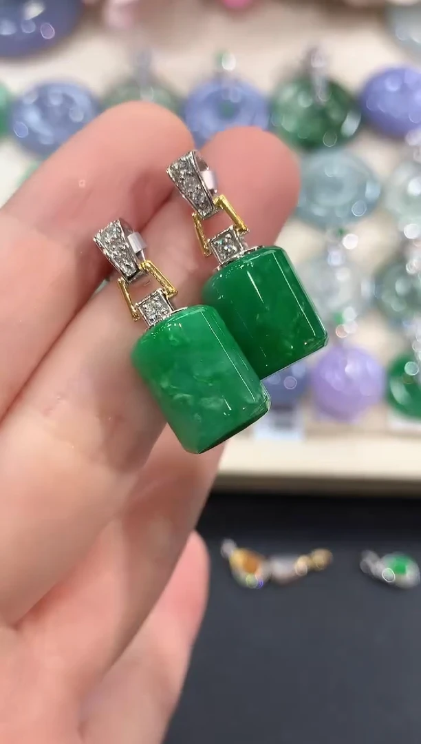 吊坠(不含链)18K金镶嵌翡翠冬日珠宝多样性发货一件Q66