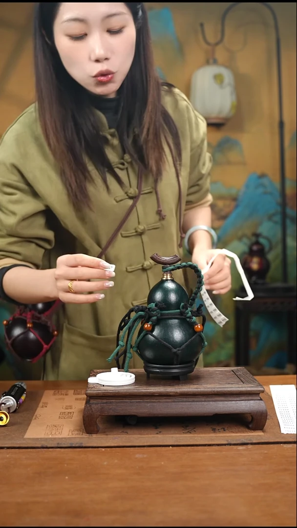 YY087复古网兜款大漆天然酒葫芦（一物一拍）