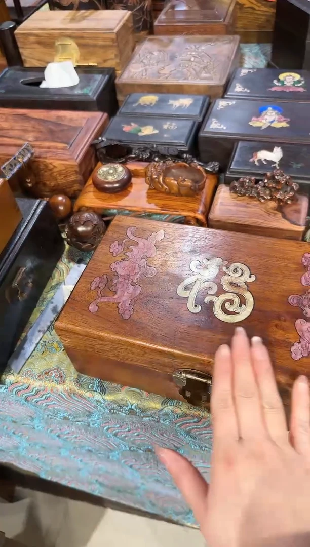 【闪购商品】木木艺28蝙蝠大翻盖盒128.8888