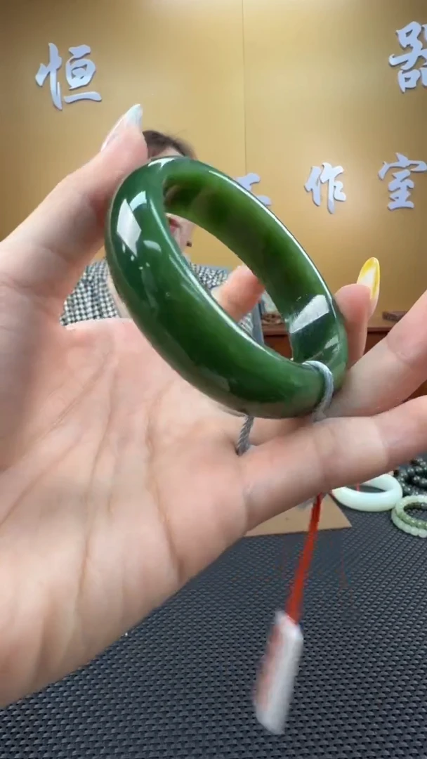 颈饰未镶嵌和田玉手镯58