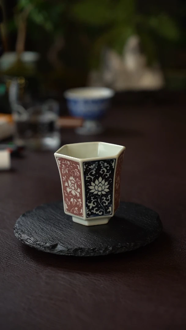 景德镇纯手工手绘搏泥幻化六方杯
