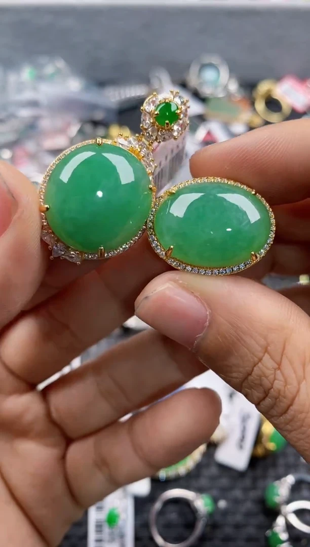 银S925镶嵌戒指翡翠999      7