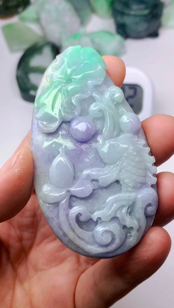 颈饰未镶嵌翡翠聚**I鱼