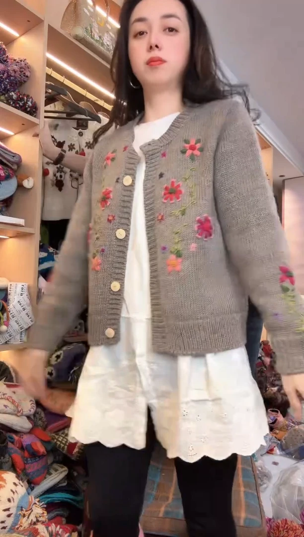 羊毛美丽如外套刺绣m码 110斤以内