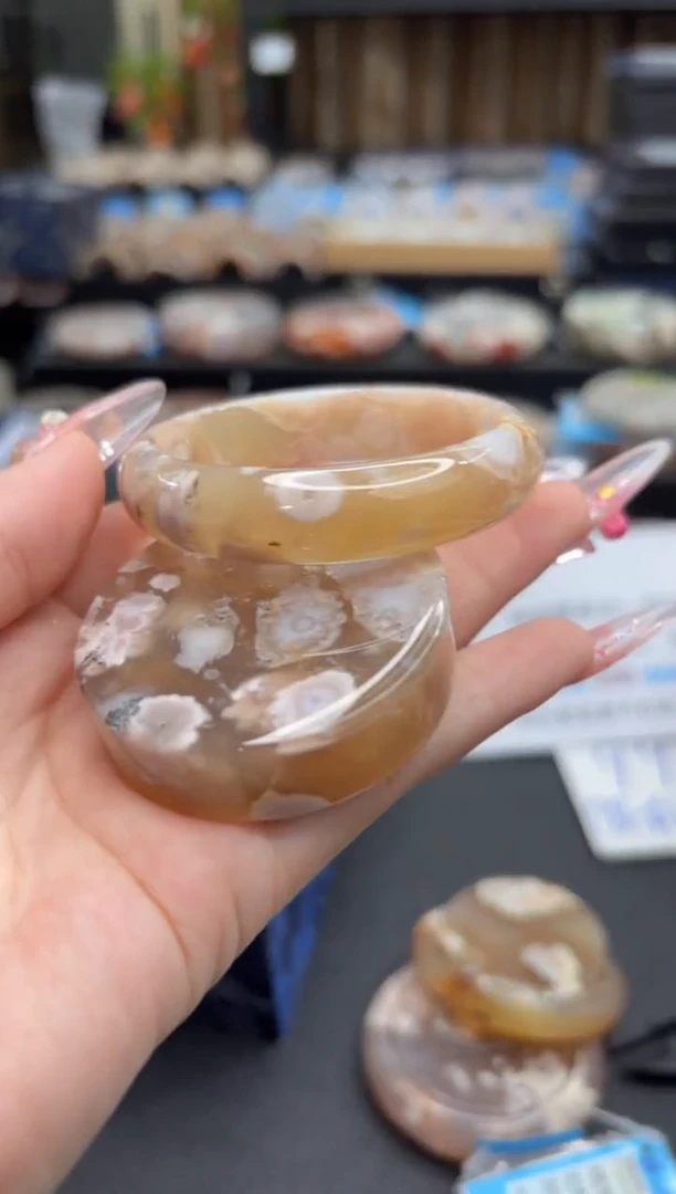 未镶嵌手镯石英质玉376(52圈赠送镯心)