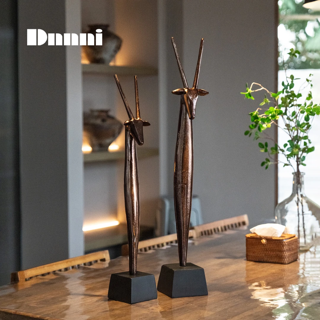 Dnnni进口鹿金属摆件样板间客厅酒店会所高级感艺术轻奢展厅摆台