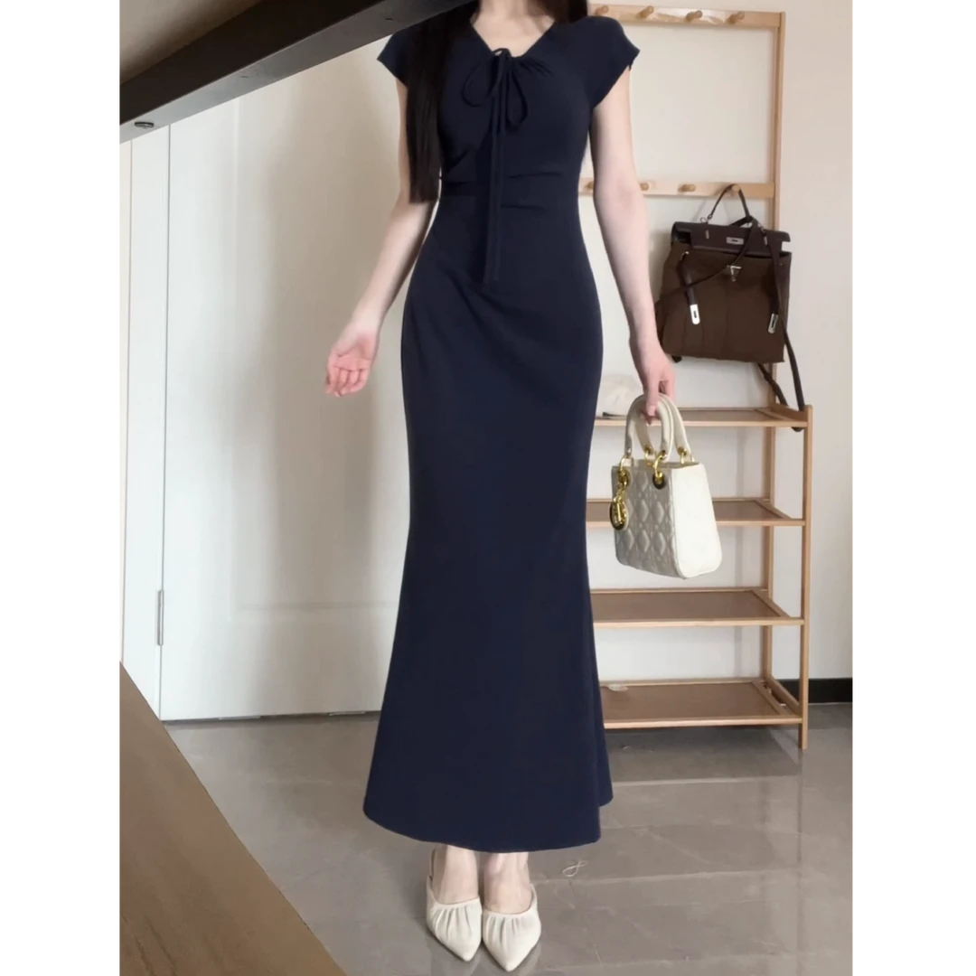 【优雅国度】夏季高级感气质长裙V领褶皱遮肉收腰显瘦连衣裙XY-179