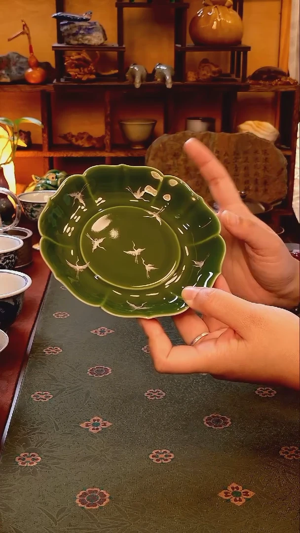 【手工手绘仙鹤帝王绿壶承】