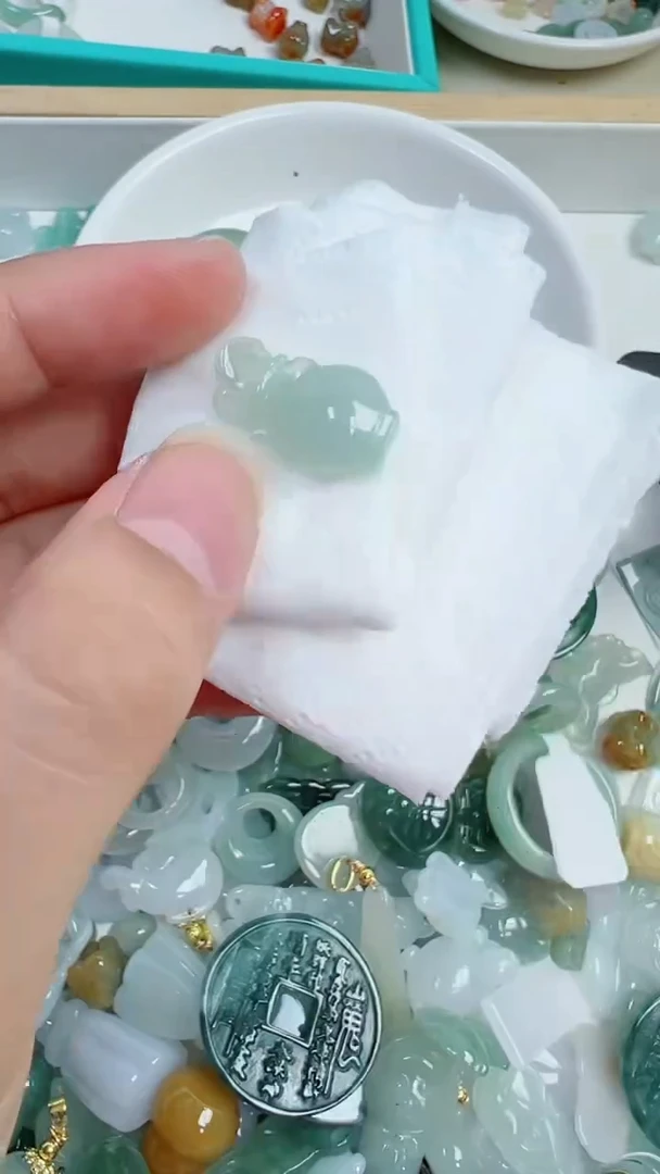 散珠翡翠252号链接，A货翡翠