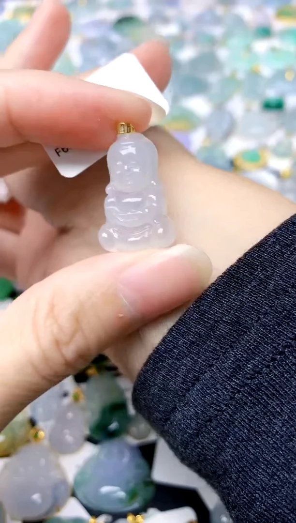 颈饰18K金镶嵌翡翠天然A货翡翠