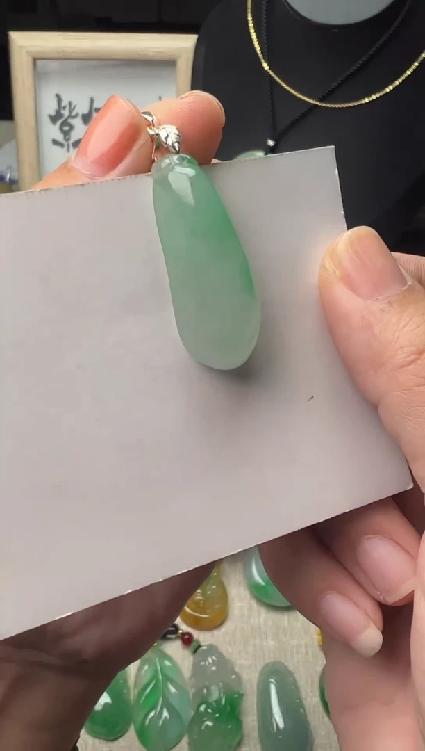 未镶嵌挂件翡翠所见即所得，一图一物