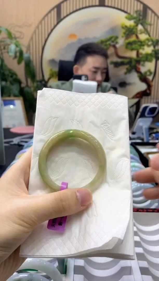 【闪购商品】翡翠手镯未镶嵌000009664