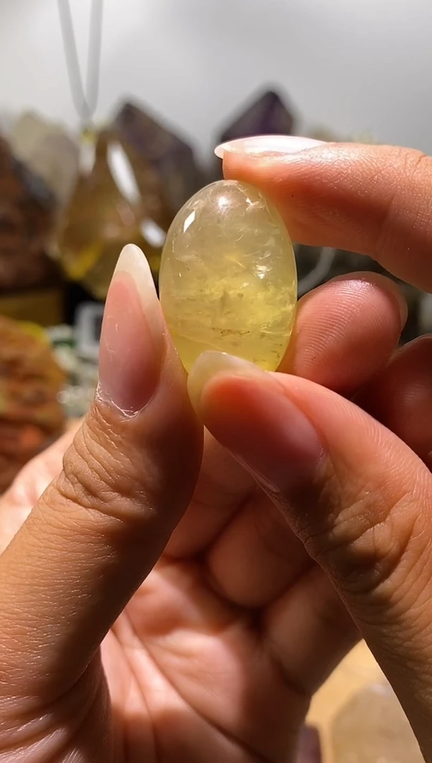 水晶珠宝半成品未镶嵌75号黄水晶滚石