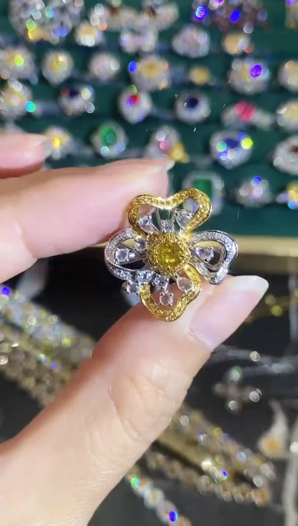 18K金镶嵌戒指钻石666