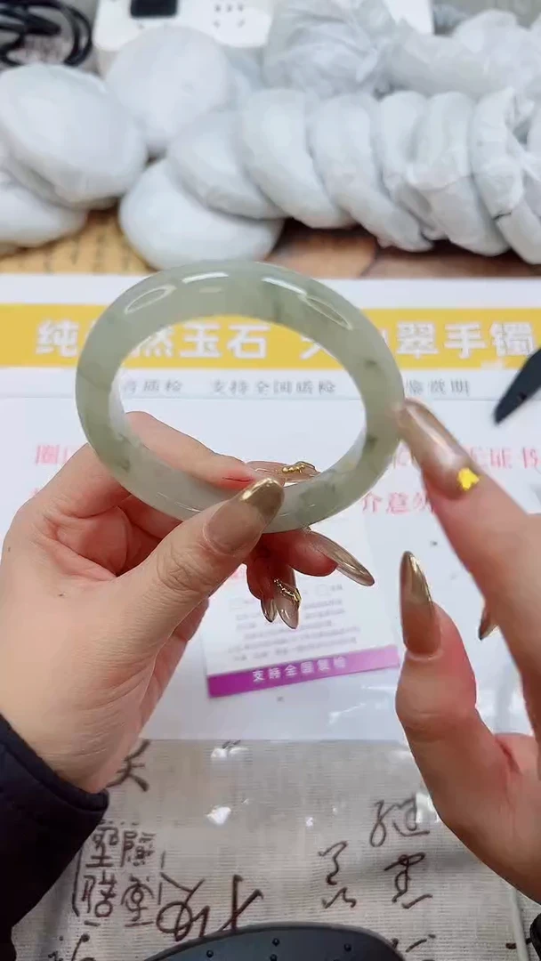 【闪购商品】石英质玉手镯未镶嵌K345-54.8