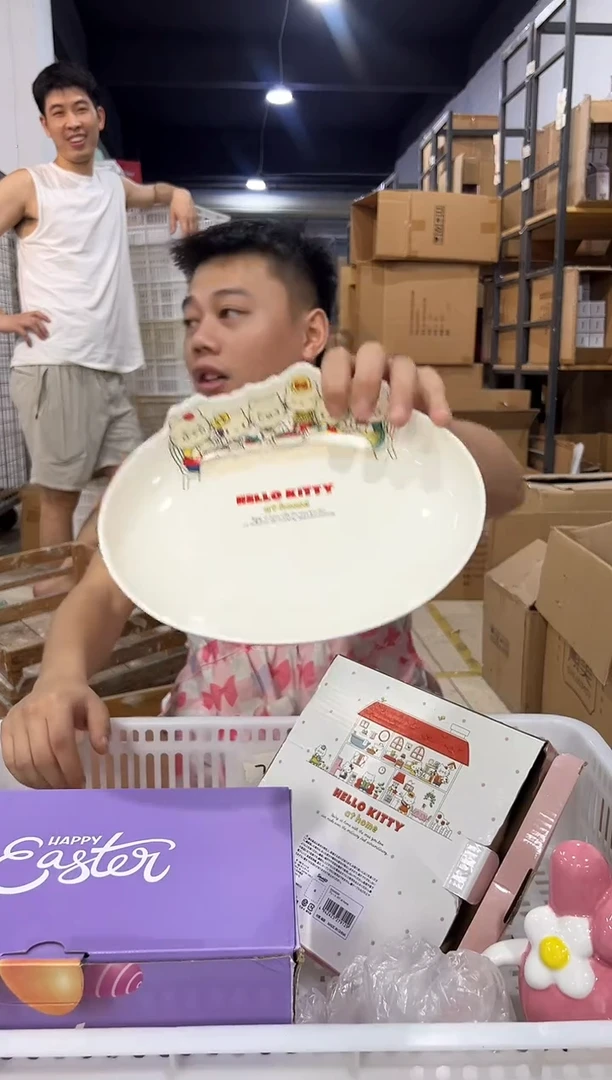 瓷片原盒kt猫一家人餐盘