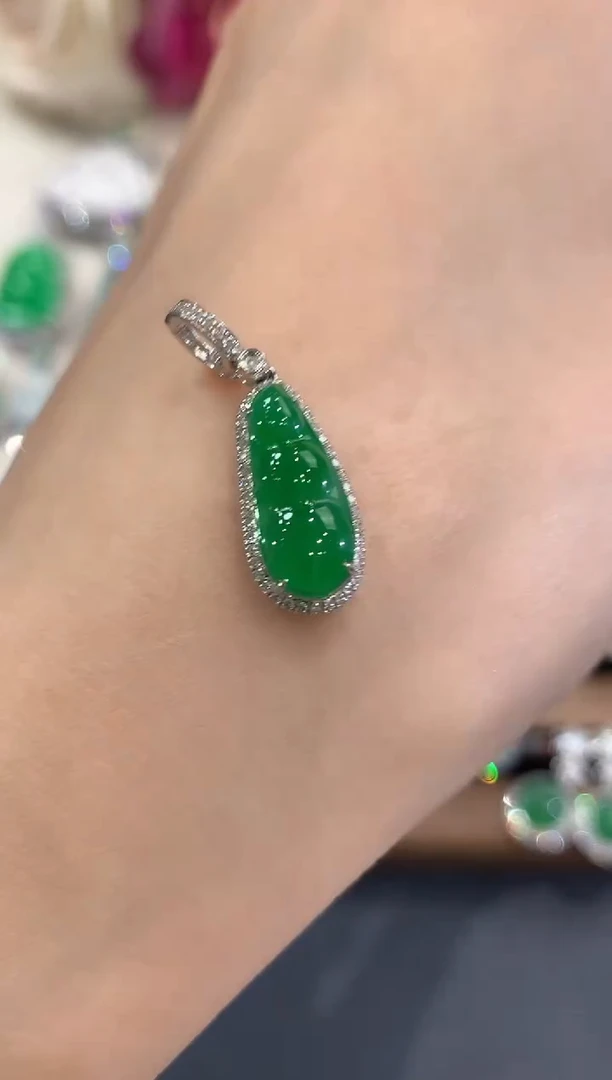 吊坠(不含链)18K金镶嵌翡翠s5