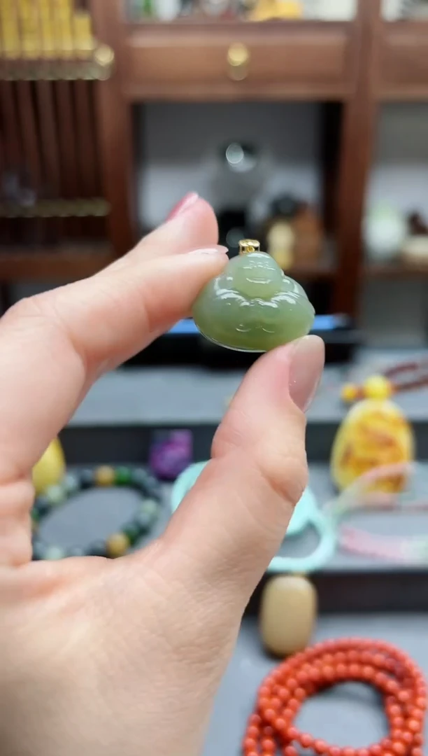 【闪购商品】和田玉吊坠18K金镶嵌18k金和田玉抱抱佛 QC赠链