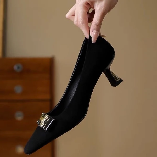 XueEr 666/牛皮4CM2025设计师新款气质轻奢尖头浅口高跟单鞋女