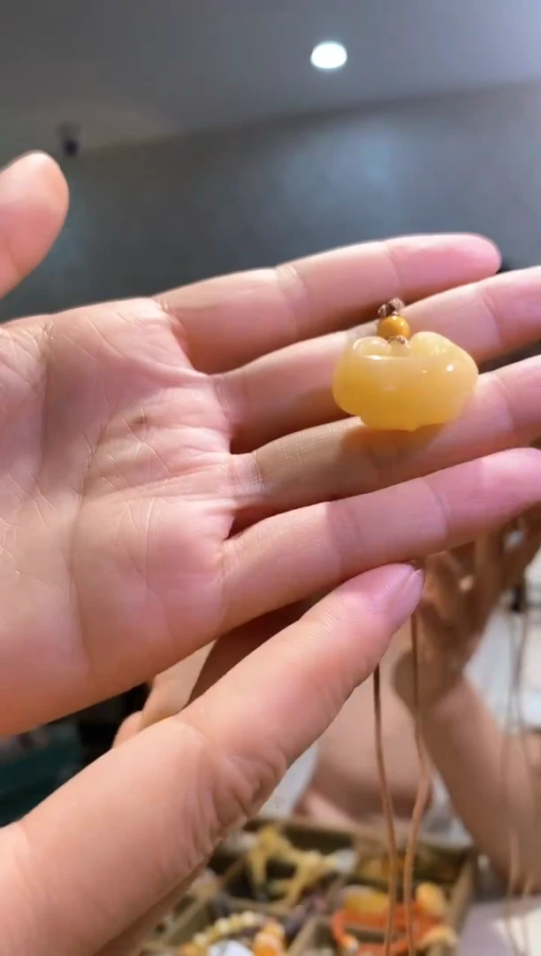 裸石琥珀未镶嵌天然琥珀蜜蜡首饰