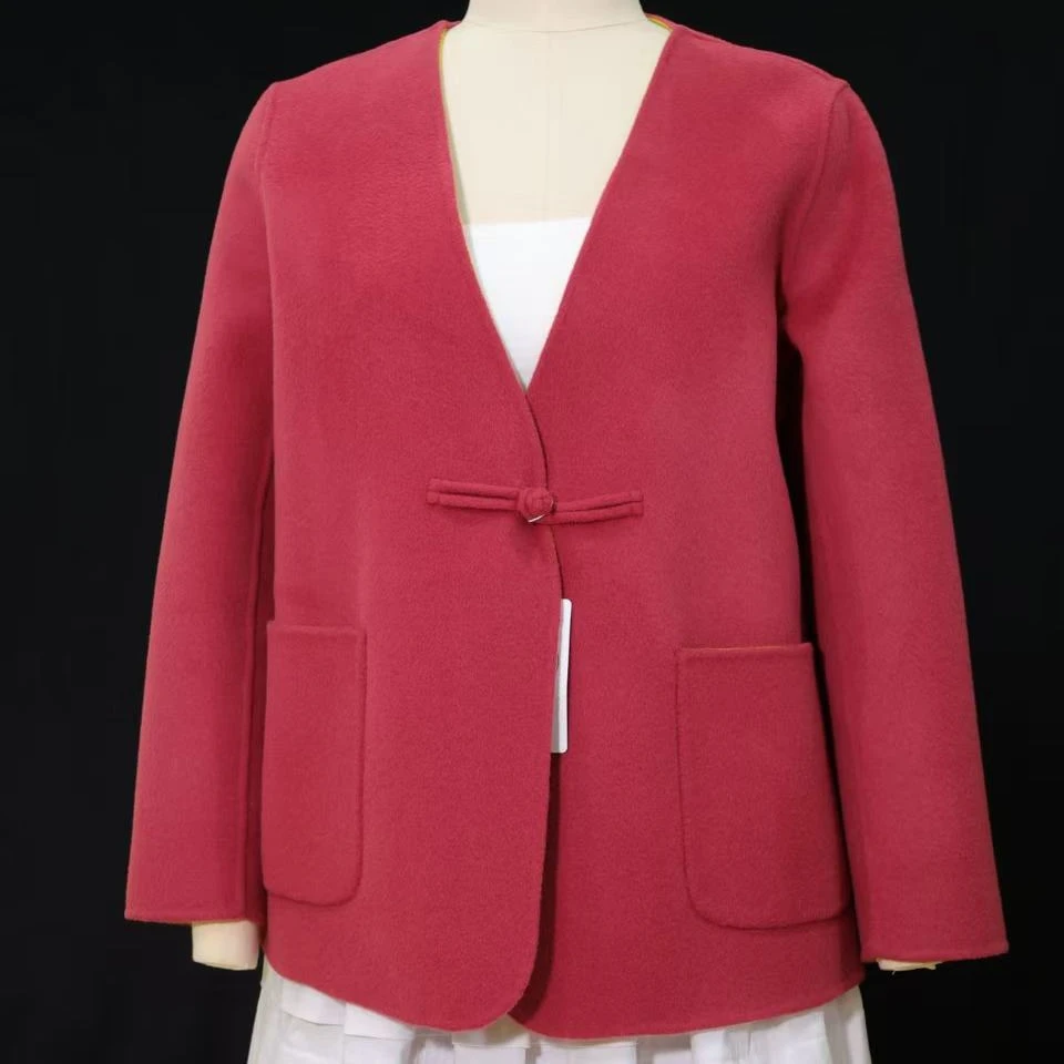 早春极简风新中式轻奢时尚设计感亮色全羊毛双面呢短款V领外套