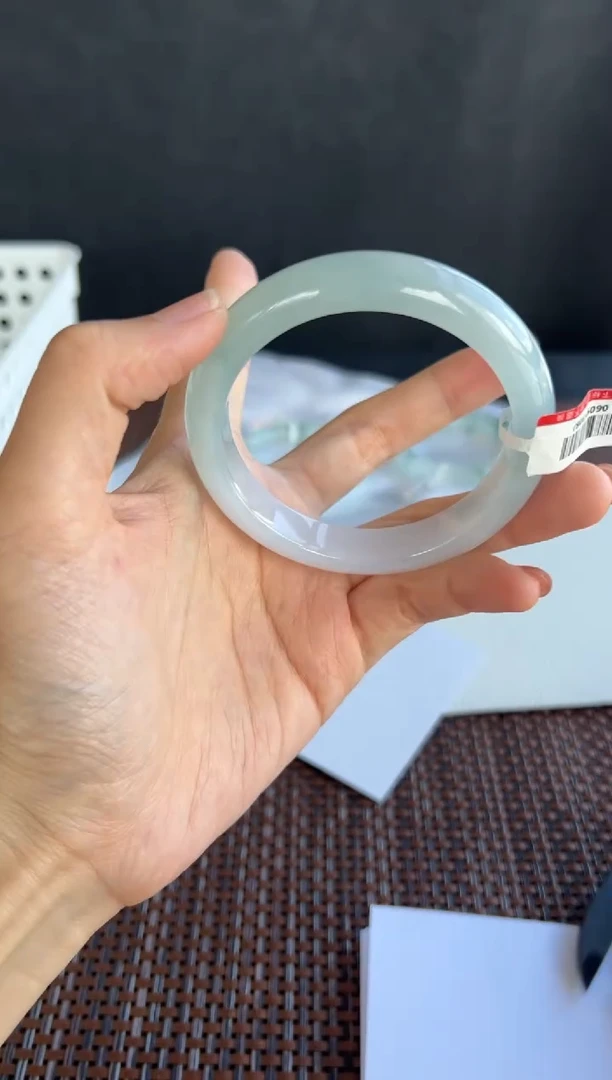 翡翠手镯未镶嵌58号58