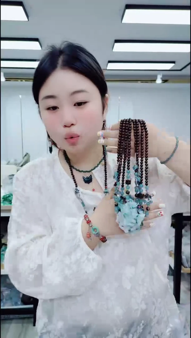 树脂制品1321狐狸项链一条