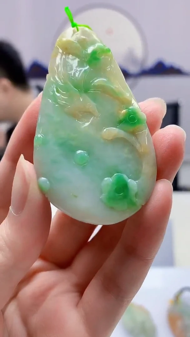 【闪购商品】定制翡翠未镶嵌5153zm-毛货挂件12荷叶鱼