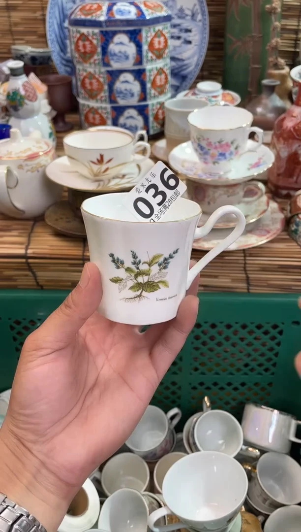 用****8默认微瑕，满28包邮