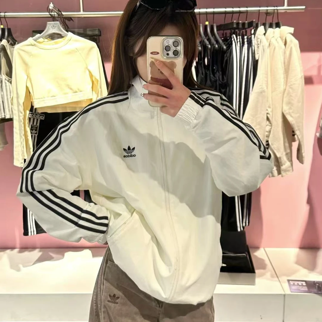 adidas三叶草ADICOLOR复古立领运动宽松欧若风夹克外套KC1455