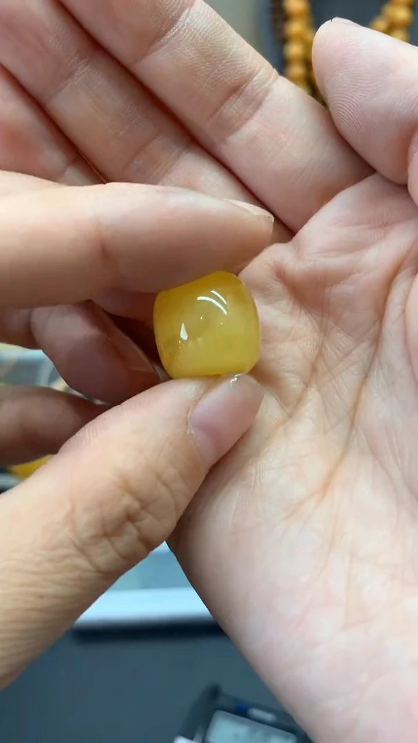 【闪购商品】未镶嵌琥珀珠宝奇石706