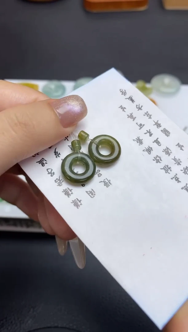 未镶嵌定制翡翠翡翠毛货~