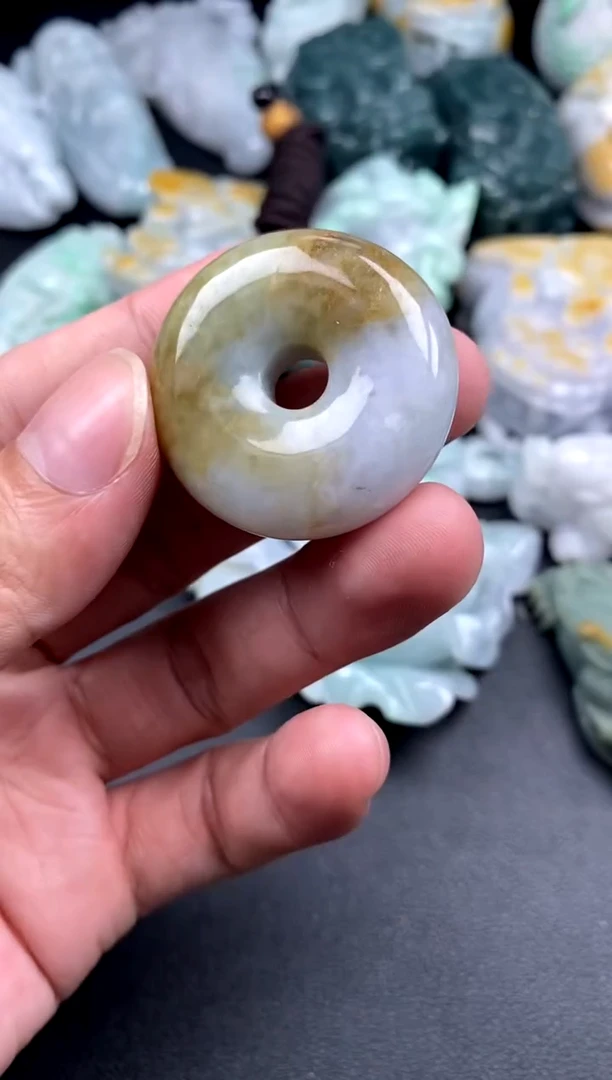 吊坠(不含链)未镶嵌翡翠1