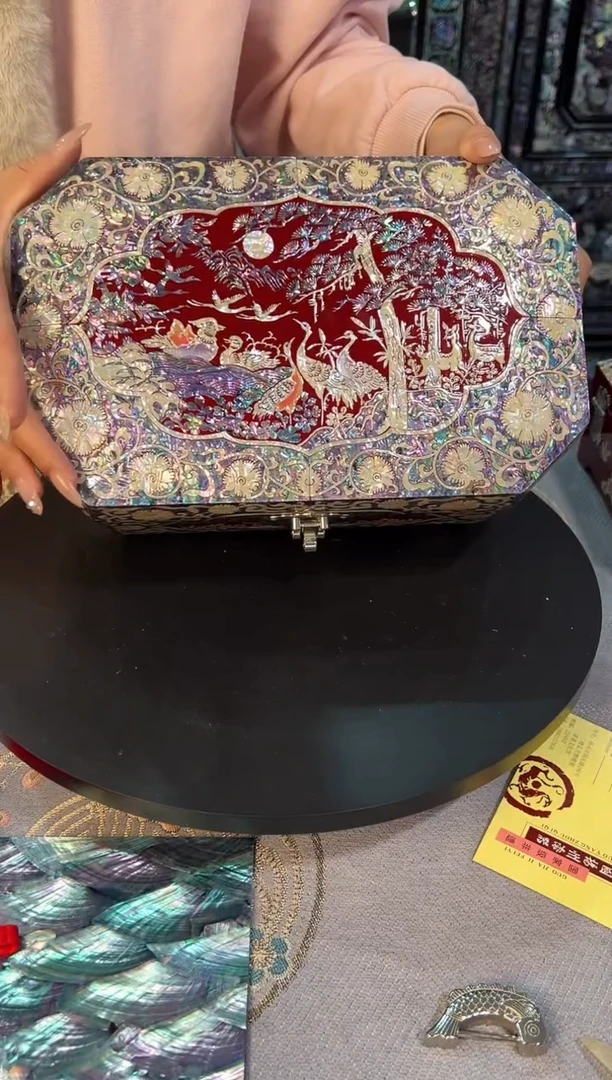 满贝底·弘贝雅螺钿漆器文化馆