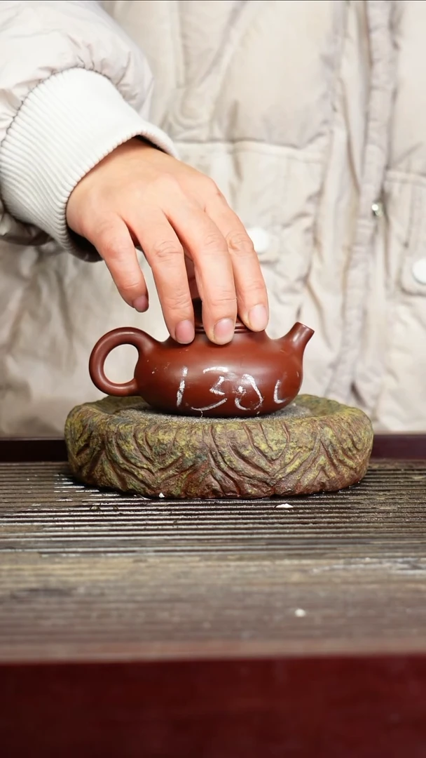 宜兴原矿紫砂壶茶壶宜兴原矿紫砂壶茶壶130C