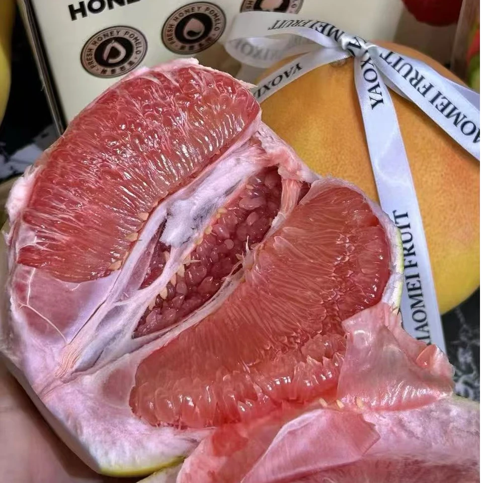 【应季鲜果】三红柚 果香浓郁 肉质饱满 一个约 3斤左右